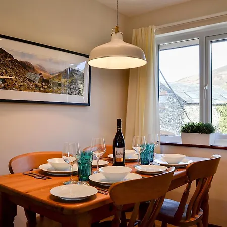 Holiday home Melbreak